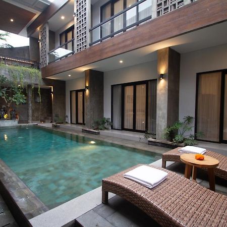 D Home Seminyak By Pramana Villas Екстер'єр фото